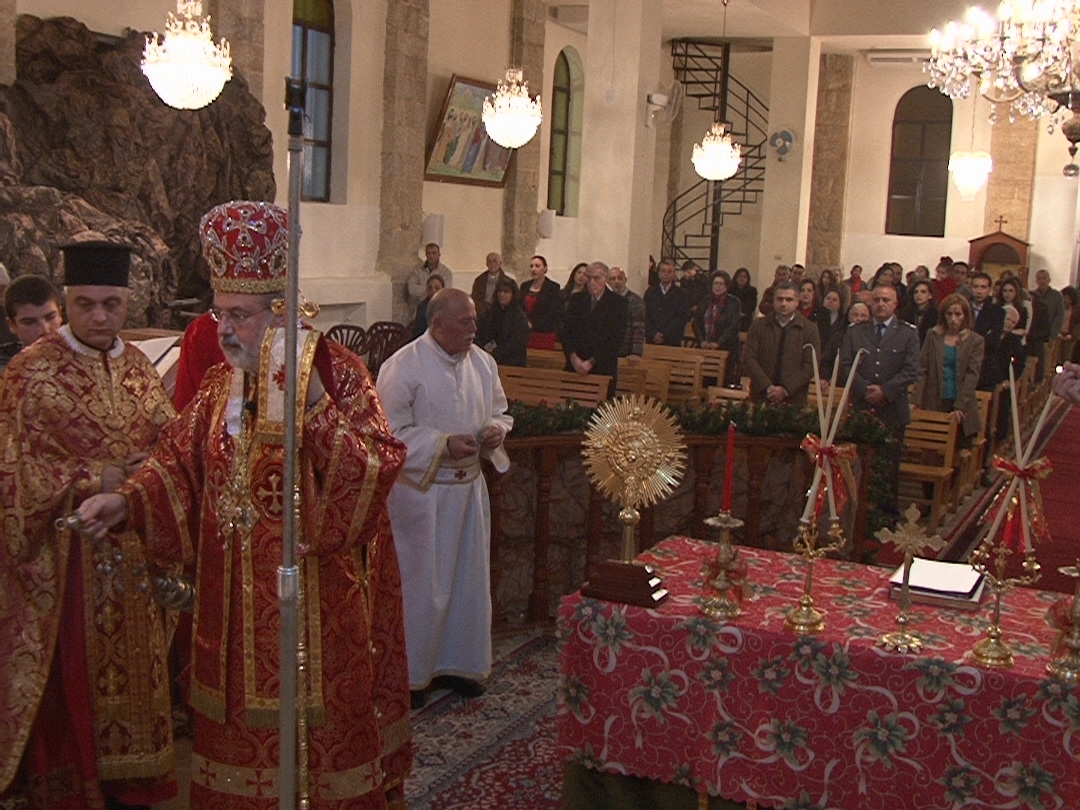 المطران حداد مترئسا قداس عيد الميلاد في كنيسة مار بطرس في مرجعيون