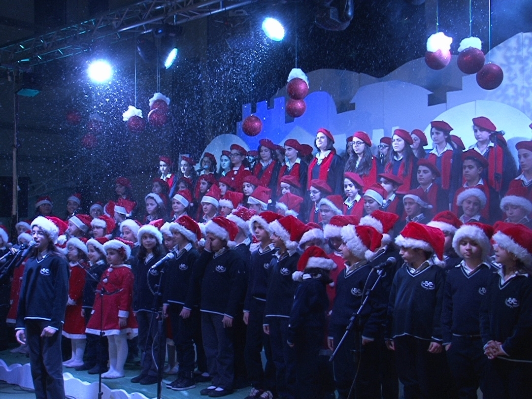 كورال مدرسة الراهبات في مرجعيون قدم اناشيد وتراتيل ميلادية