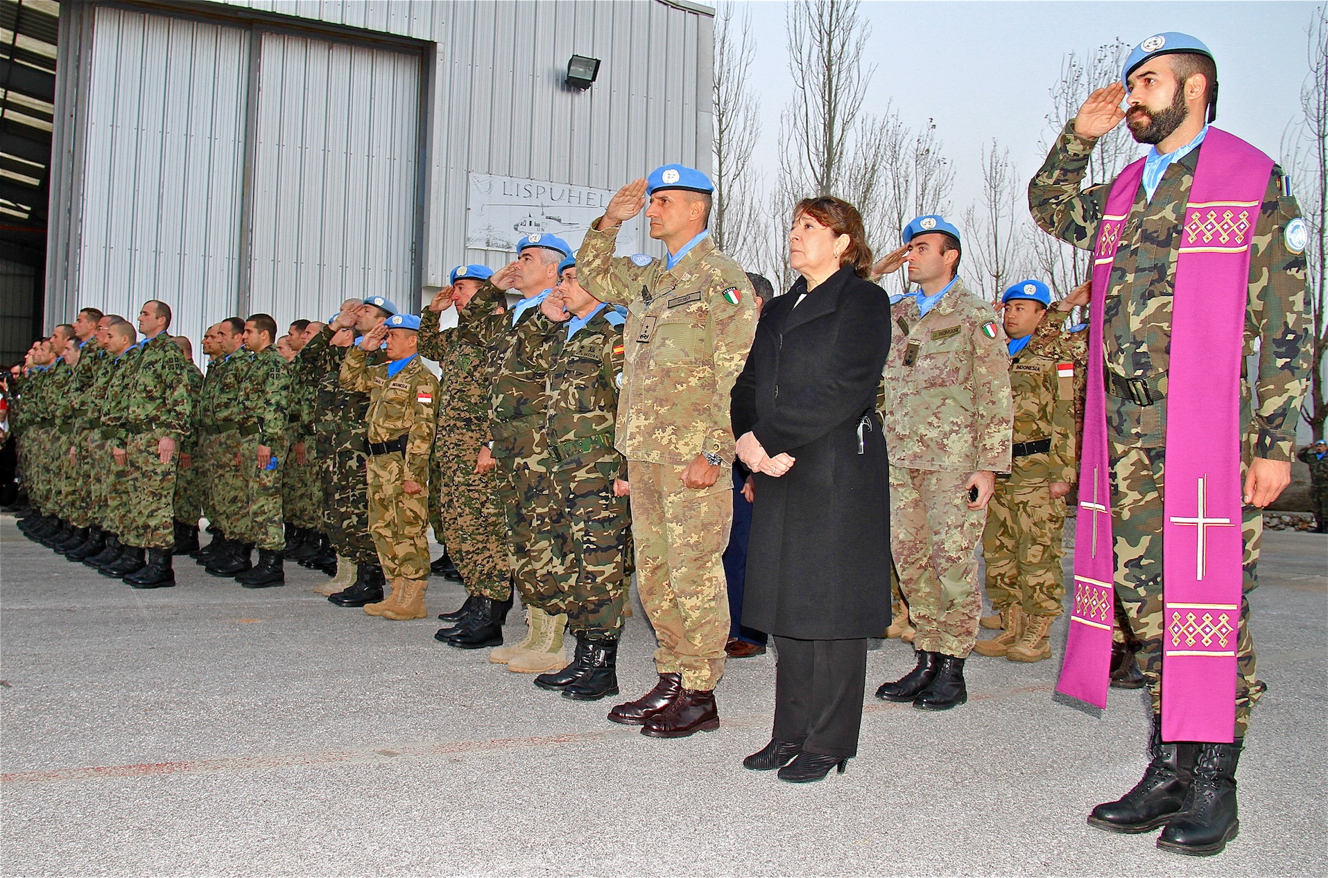 مراسم تشييع العنصرين الدوليين بحضور الجنرال سيرا وسفيرة أسبانيا في لبنان