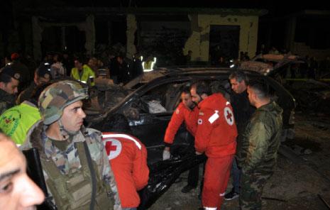 من موقع التفجير في النبي عثمان أمس (جهاد قانصوه)