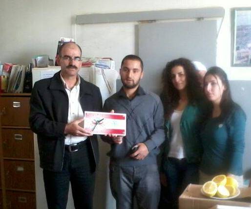 تـجمع شبيبة عين قنيا يحيي عيدي المعلم والام