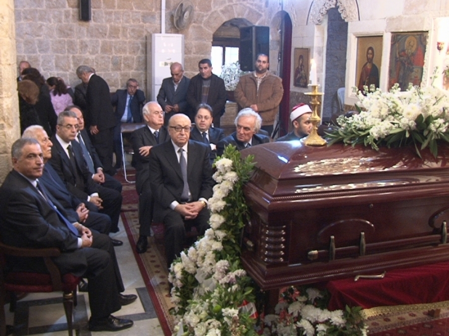 النائب هاشم وشقيق الفقيد فيصل اللواء ابو جمرا وفاعالبات