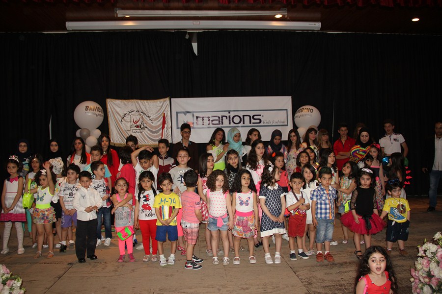 عرض أزياء للاطفال في النبطية