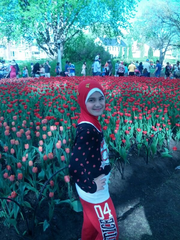 حوراء مراد: اليك امي بطاقة حب مزخرفة