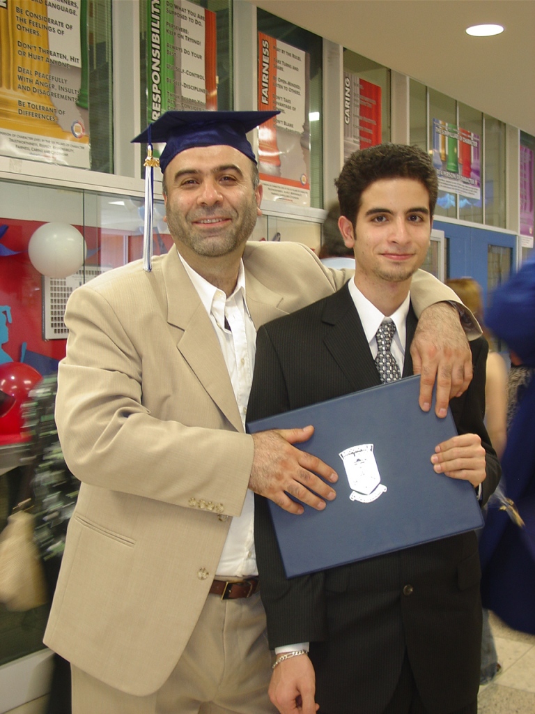 المرحوم الحاج رياض ابو عباس فخور بنجاح إبنه