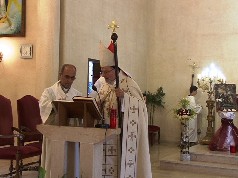 المطران الحاج يحتفل بقداس ذكرى ابونا يعقوب في كنيسة السيدة في العيشية