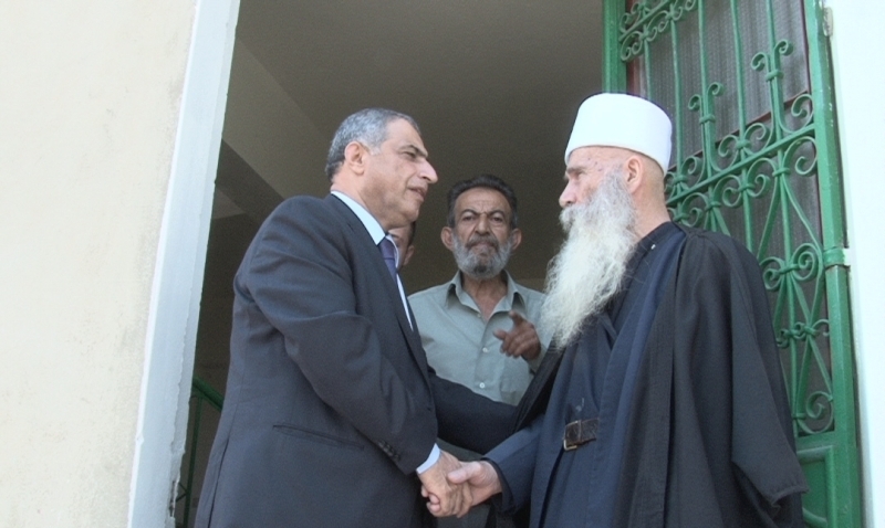 الشيخ قيس يرحب بالنائب هاشم في دارته في حاصبيا