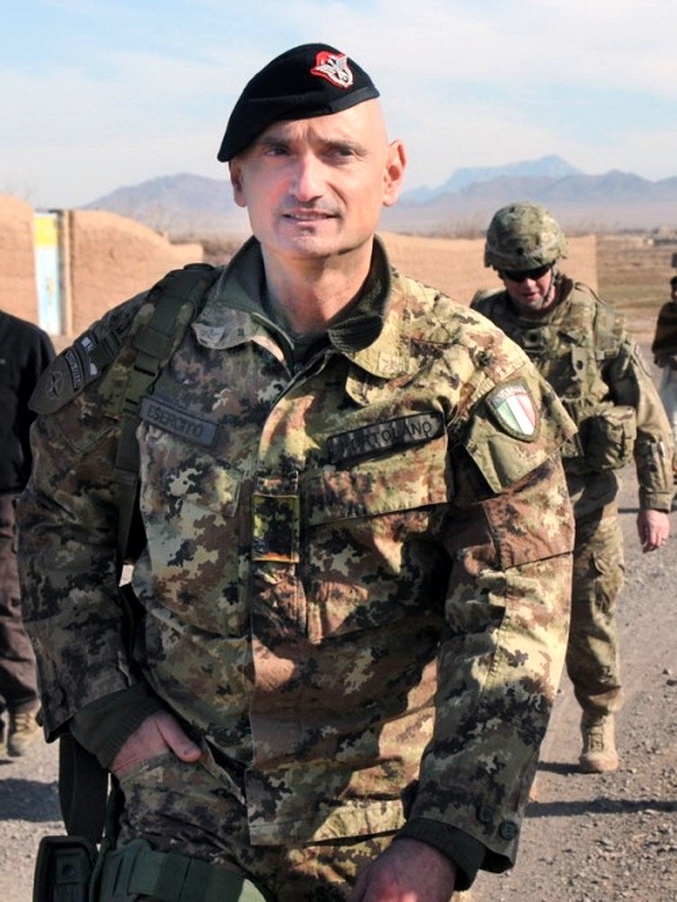  قائد اليونيفيل الجديد  الجنرال بورتولانو