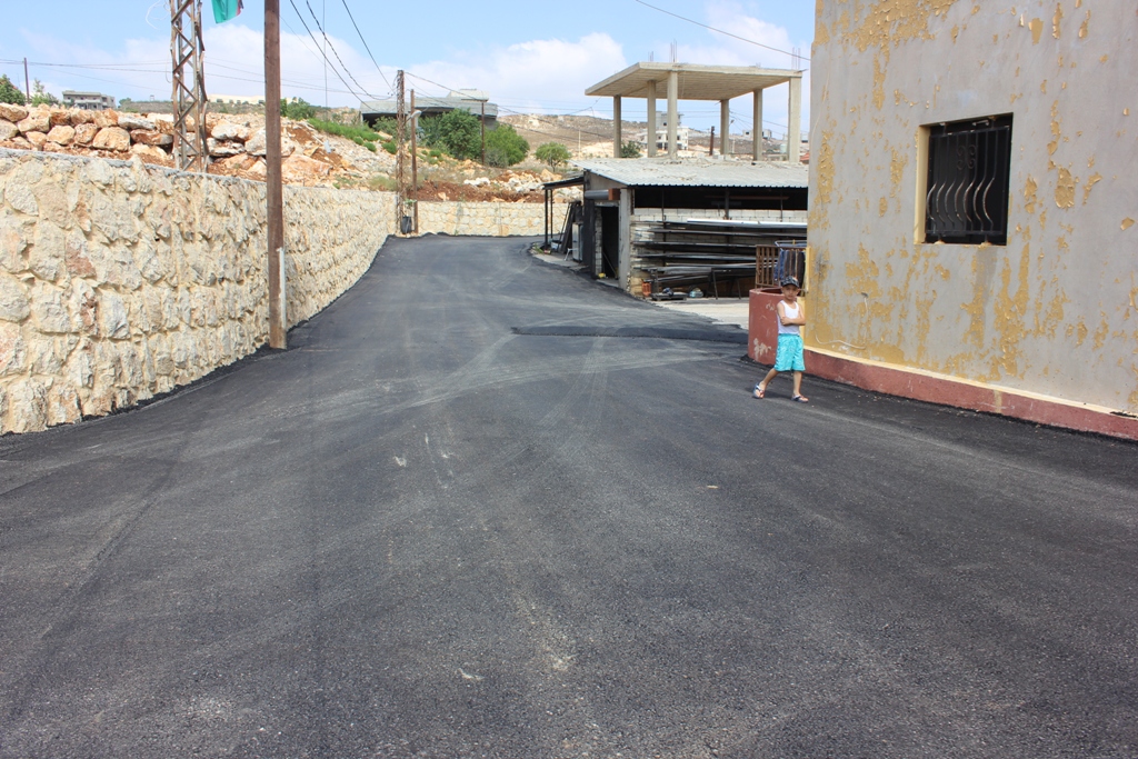 طريق تم تعبيدها (وادي قيس ال شحرور وقدومي وعواضة)