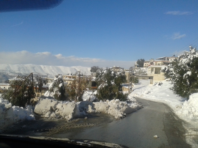  عين قنيا تحت الثلج