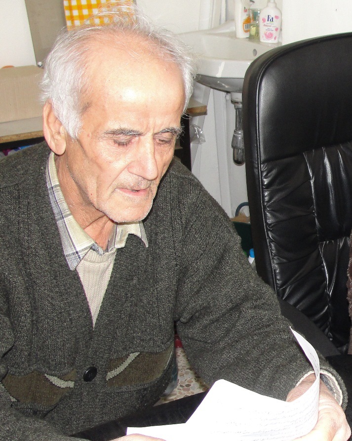 الكاتب علي عبد الحسن مهدي