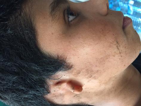 أذن محمد الخضر المقفلة (طارق ابو حمدان)