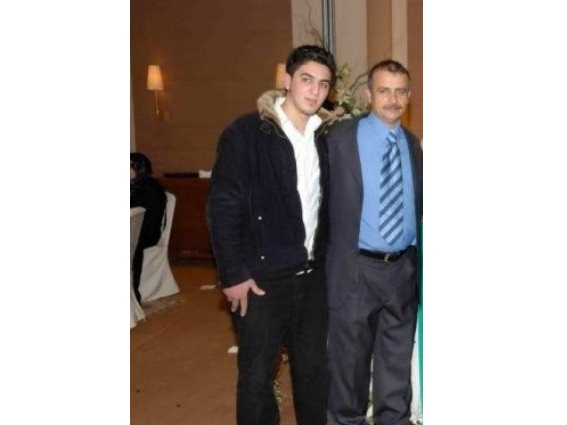 المرحوم سلمان أمين شيري وإبنه محمد.. كانا صديقان حبيبان