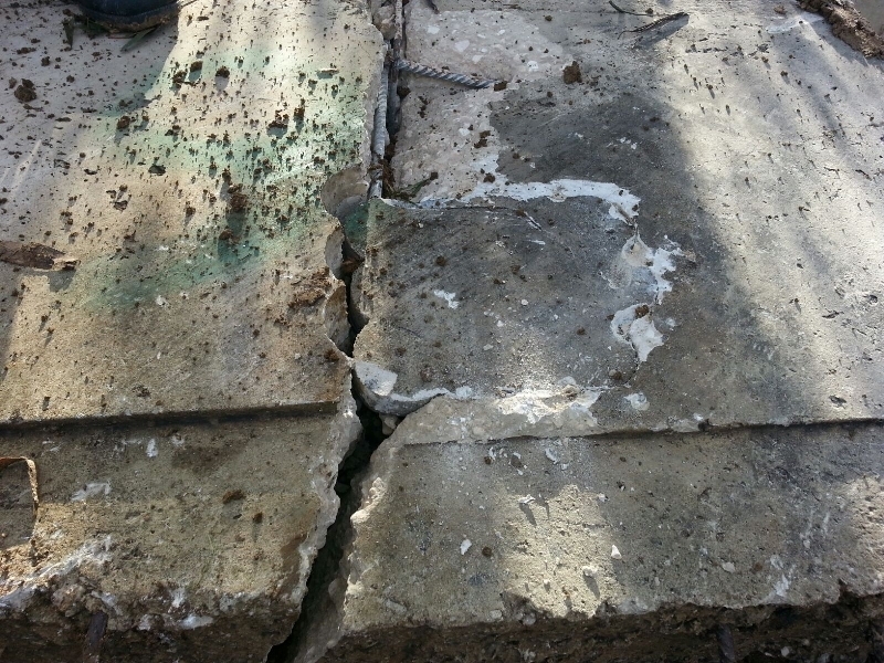 جهاز الاستشعار كان داخل هذه الكتلة الخرسانية