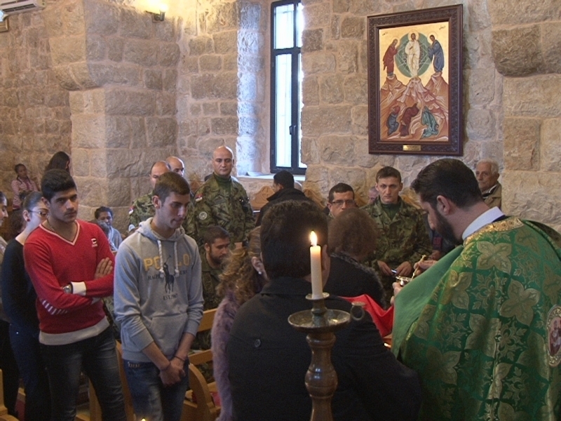 أقام كاهن رعية ابل السقي الاب غريغوريوس سلوم، قداسا وجنازا لراحة نفس شهيد الكتيبة الاسبانية العريف فرنسيسكوغافيير صوري