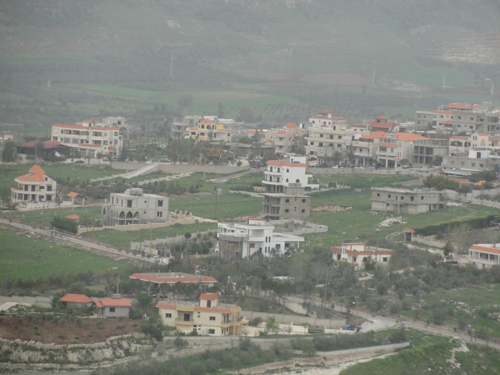 محلّة الظهر، التابعة لمنطقة الخيام العقارية، كما نراها من وسط البلدة