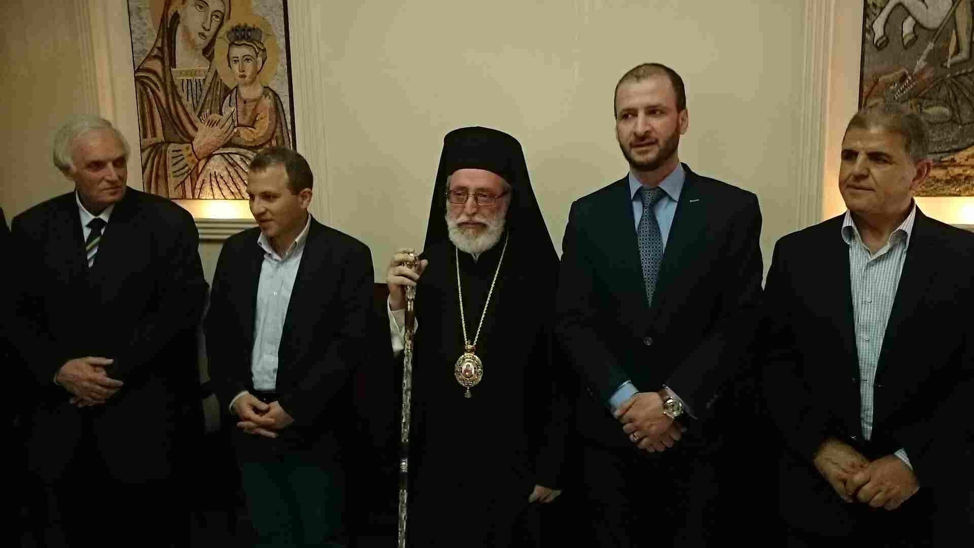 المطران كفوري مستقبلا الوزير باسيل