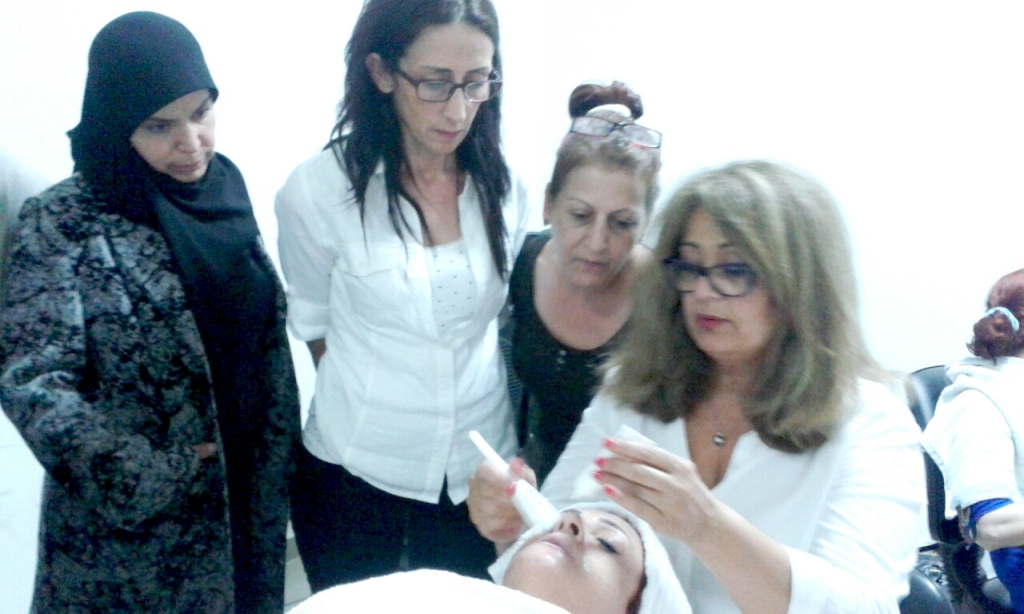 الأخصائية فاطمة عواضة: أشكر كل السيدات اللواتي سمحن ليداي ان تتسرب لداخل كل خليًة  من خلاياهن