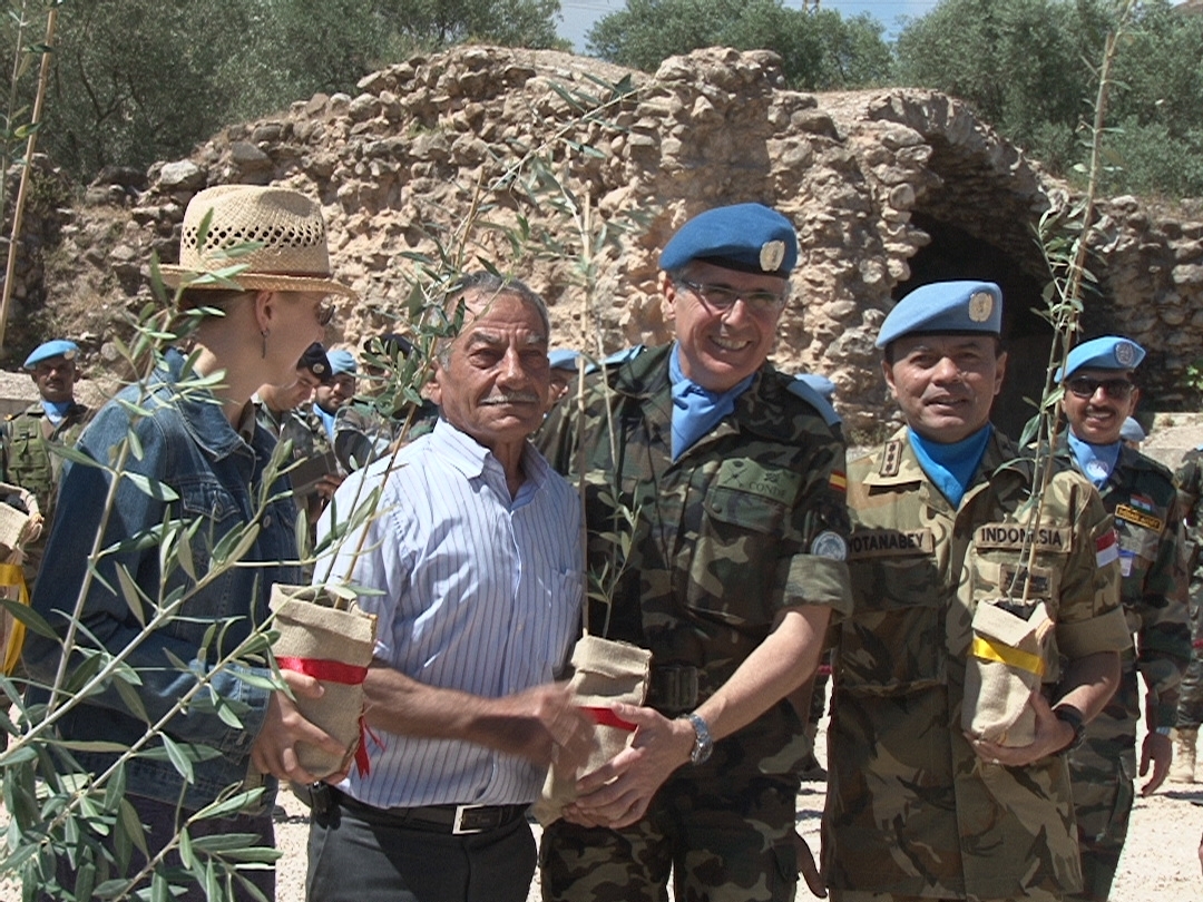 الفينيقيون حملوا شجرة الزيتون منذ ثلاثة آلاف عام الى اسبانيا، والاسبانية تعيدها بشكل نصوب رمزية الى جنوب لبنان