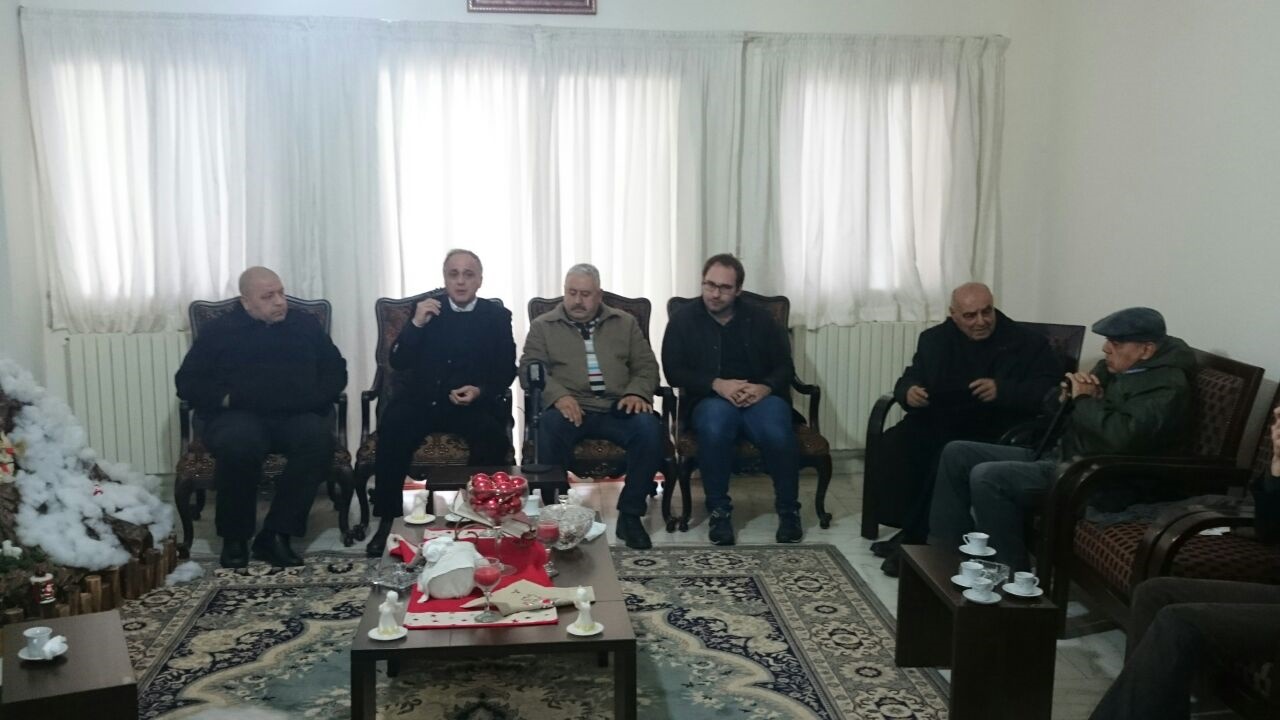 الوفد في بلدة القليعة