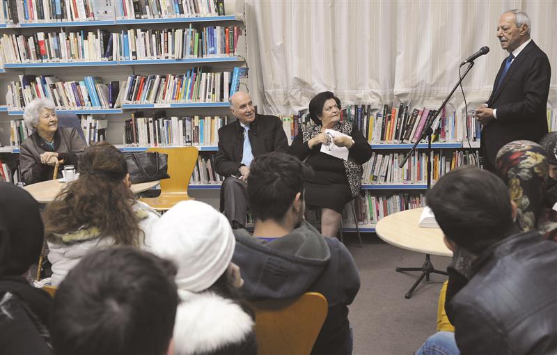 من أجواء تكريم إميلي نصر الله (فادي أبو غليوم)