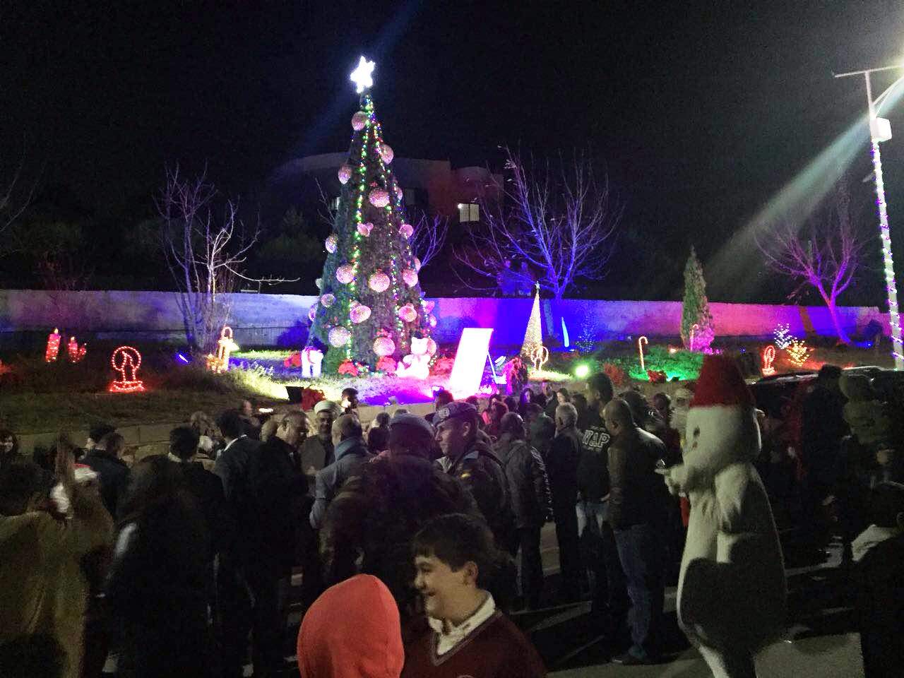 شجرة الميلاد في بلاط - مرجعيون