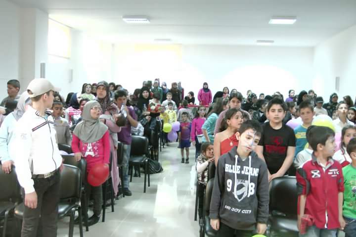 كرمس للاطفال أقامته جمعية سيدات الخيام بالشراكة مع مؤسسة الرؤية العالمية وقوات اليونيفل ونادي الخيام الثقافي الاجتماعي