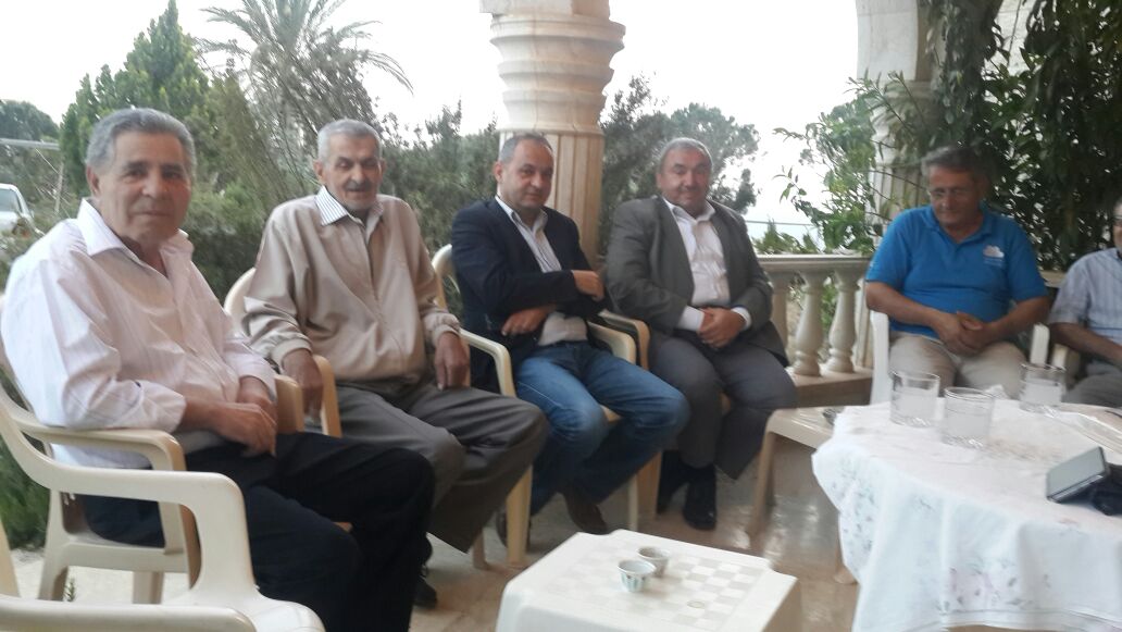 بعض الخياميين الذين حضور اللقاء