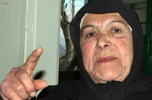 الحاجة خديجة عبد الرضا عكر (أم كريم).. تسلم الروح بعد ٣٨ سنة من نجاتها من مجزرة الخيام