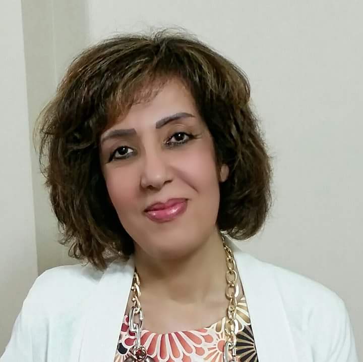 الإعلامية ليلى رحيّل: من كل قلبي ألف مبروك لكل شبّ ناجح وصبية... وبعيد الفطر، أحلى تحية  لكل الخيامية