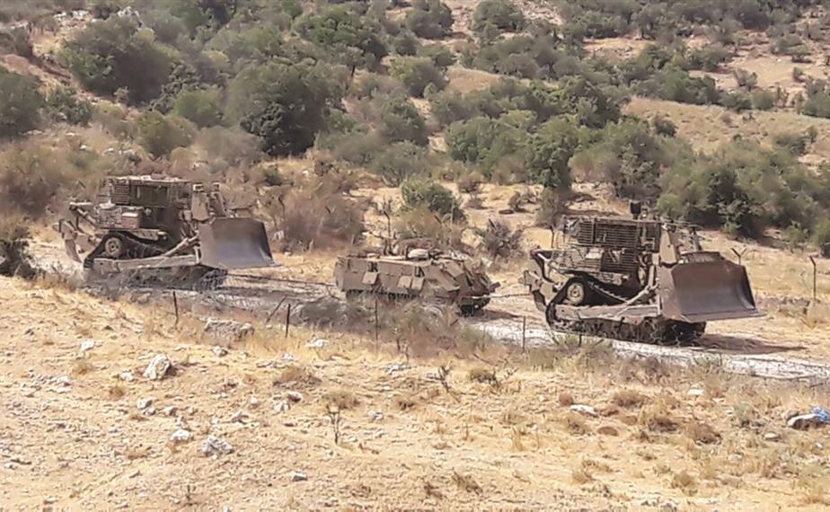 خلال سحب الاليات من محور بركة النقار طارق ابو حمدان