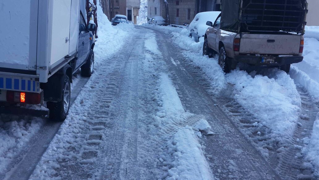 تكون طبقات الجليد