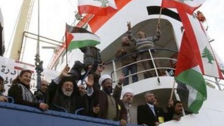 المطران هيلاريون الكبوتشي والدكتور هاني سليمان ورفاقهما في سفينة الأجوة