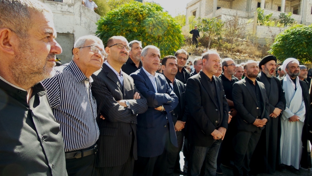 النائب هاشم من بين الحضور