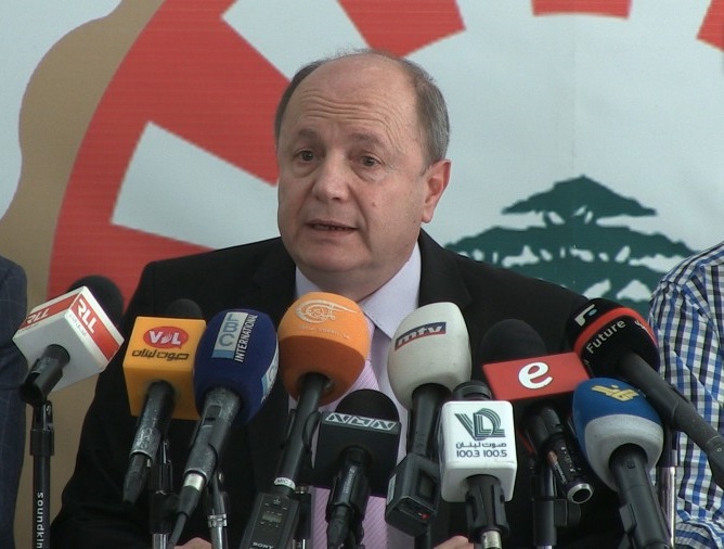 رئيسُ الاتحاد العمالي العام بشارة الأسمر:  الصرف التعسفي من قطاع منتج كقطاع المصارف ممنوع