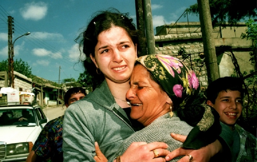 سكان هذا البلد دفعوا الكثير الكثير من خيرة ابنائه ومن كل الطوائف والمذاهب كي يبقى حرا فلنحافظ عليه