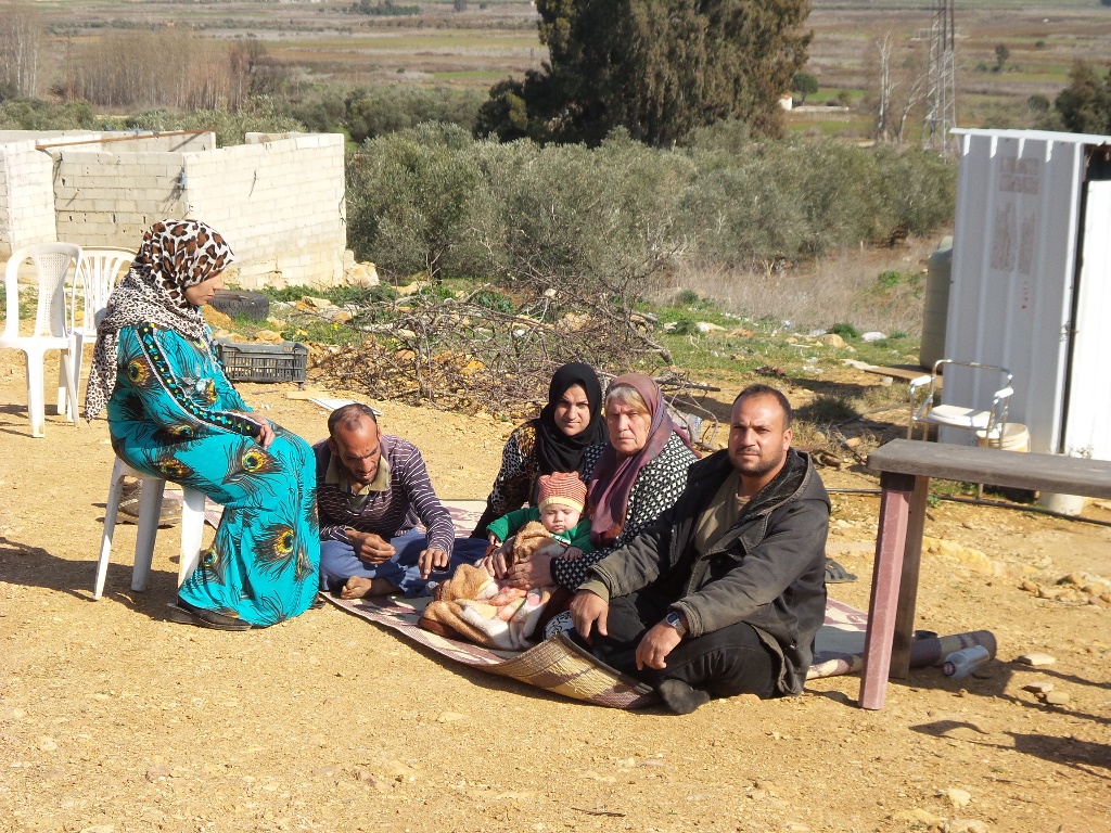 -العائلةالسورية تناشد المفوضية مساعدتهم