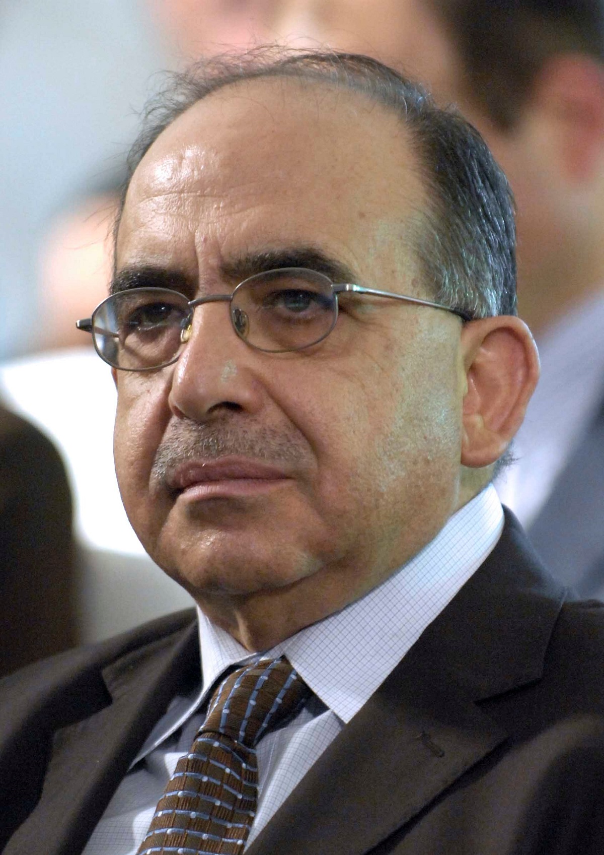  وزير التربية والتعليم العالي الأسبق الدكتور حسن منيمنة