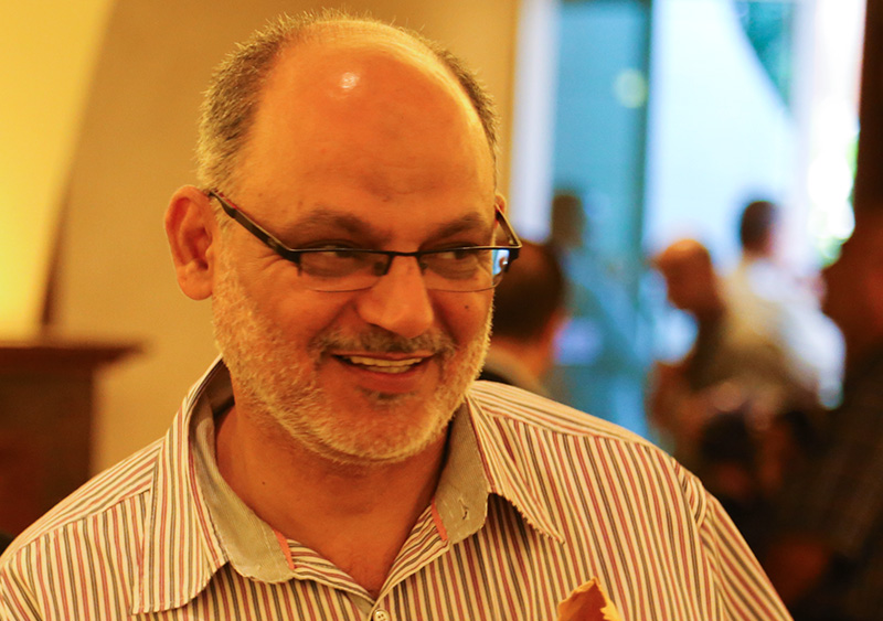 لأستاذ قاســـم قصيـــر