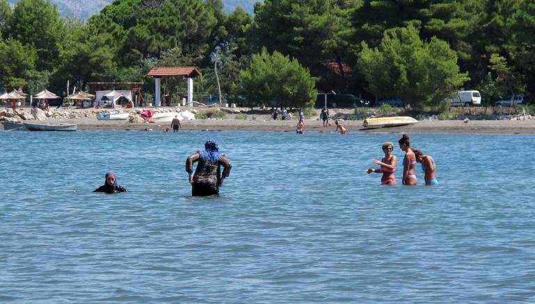 هل وصلت فوبيا البوركيني إلى لبنان؟