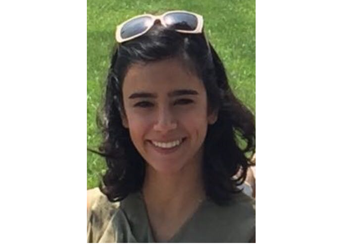 فرح أحمد الرحيّم، تدرس هندسة المعلوماتية والاتصالات (CCE) في  الجامعة الأمريكية في بيروت، دوماً على لائحة الشرف