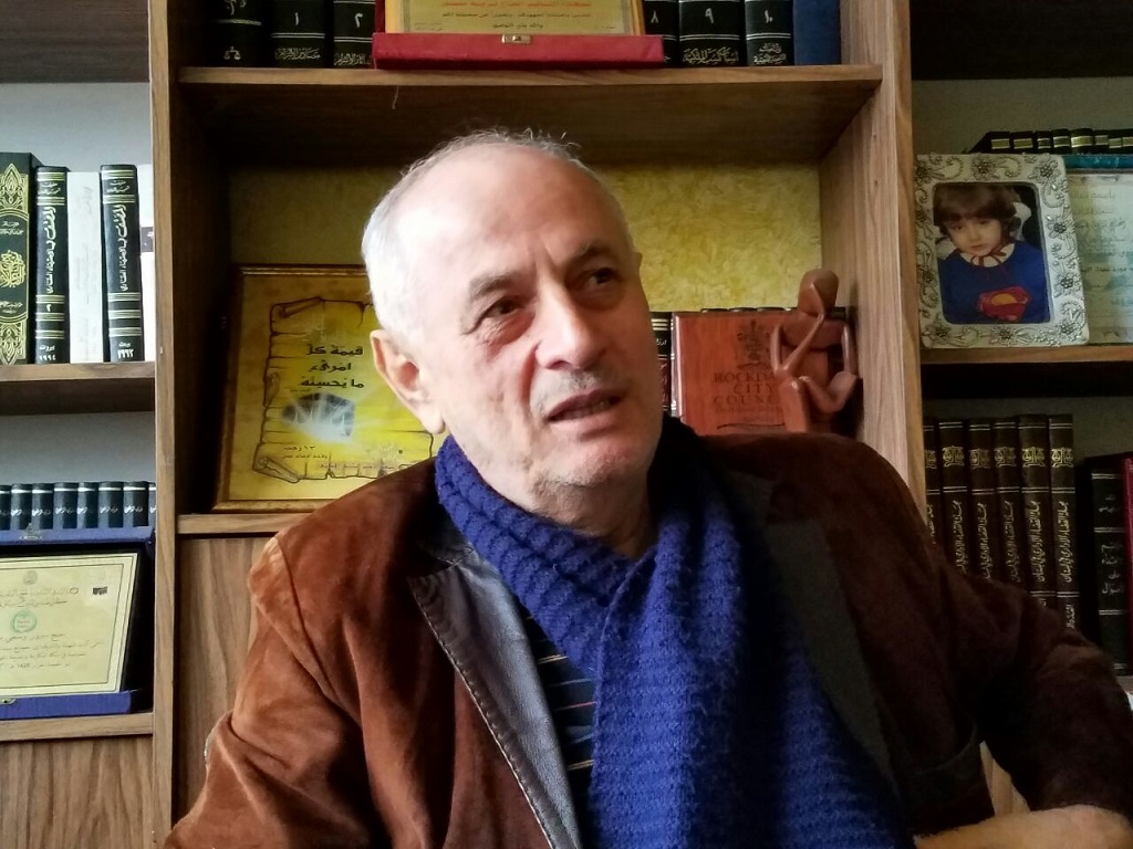 المحامي نزيه منصور: قائد.. كل الميادين التي تخوضها المقاومة تعتز وتفتخر بقيادته 