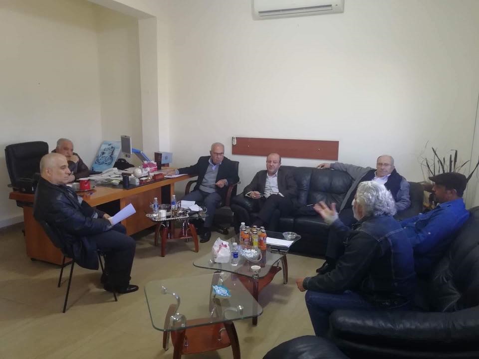 الإجتماع المصغّر الذي عقد في البلدية لمناقشة موضوع بيئي دون دعوة رئيس لجنة البيئة إليه