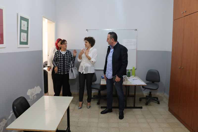 الخطيب ومديرة مدرسة مرجعيون ناهدة راشد