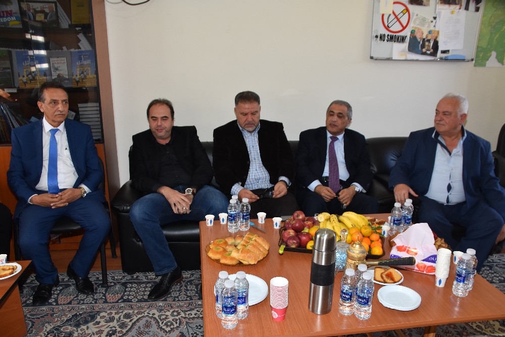 جانب من الاجتماع الذي تم مع مدير عام مؤسسة مياه لبنان الجنوبي الدكتور وسيم ضاهر بحضور النائب علي فياض والنائب قاسم هاشم ، قائمقام حاصبيا أحمد الكريدي ورؤساء بلديات الاتحاد