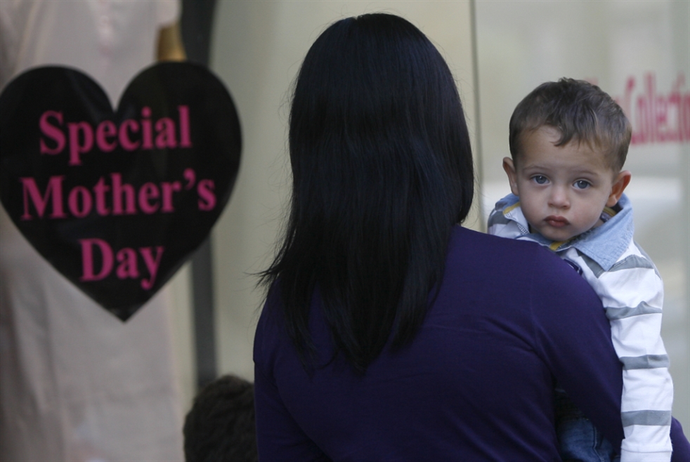 نصّ القرار على أن واجب الأم إقناع طفلها بالذهاب مع والده وإلا تكون مسؤولة عن الرفض (مروان طحطح)