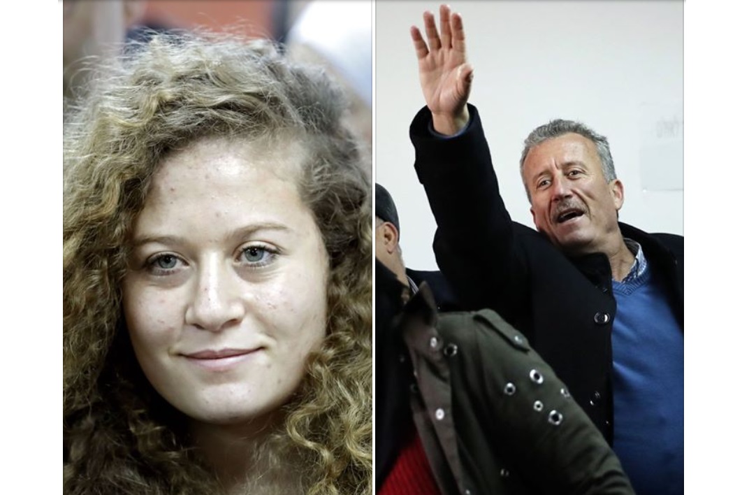 صور مؤثرة: والد الأسيرة الطفلة عهد التميمي يلوح لابنته داخل محكمة الاحتلال صباح اليوم