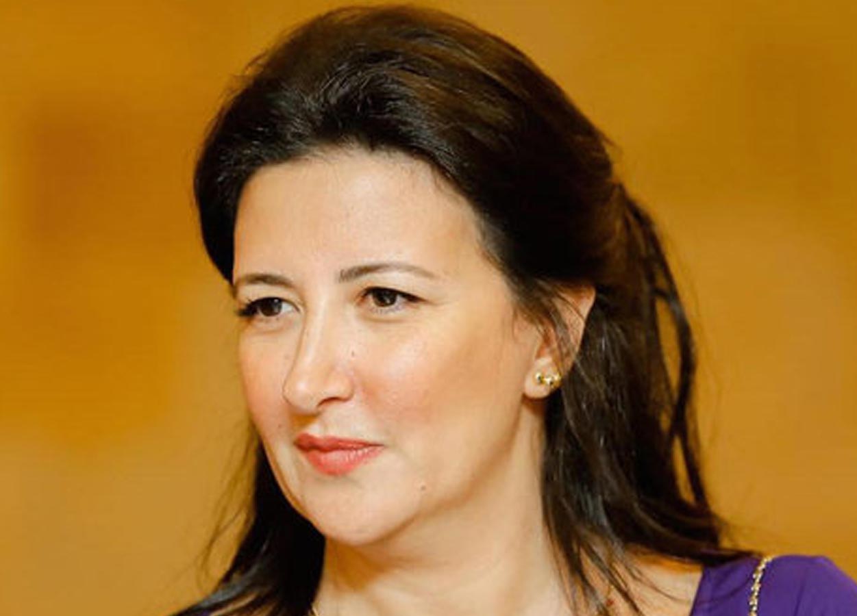 المستشارة في الإتيكيت والبروتوكول سها عبد القادر