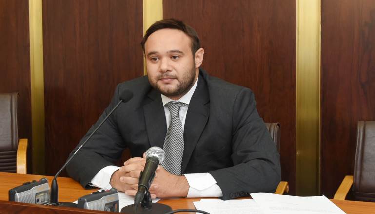 قرار الحريري الاستغناء عن الخير سيغير قواعد اللعبة الانتخابية (علي فواز)