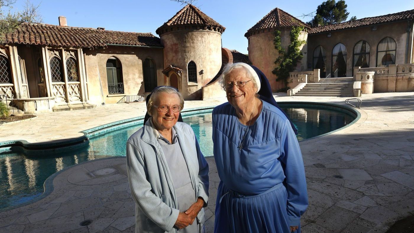 الأختان كاثرين روز وريتا كالانان